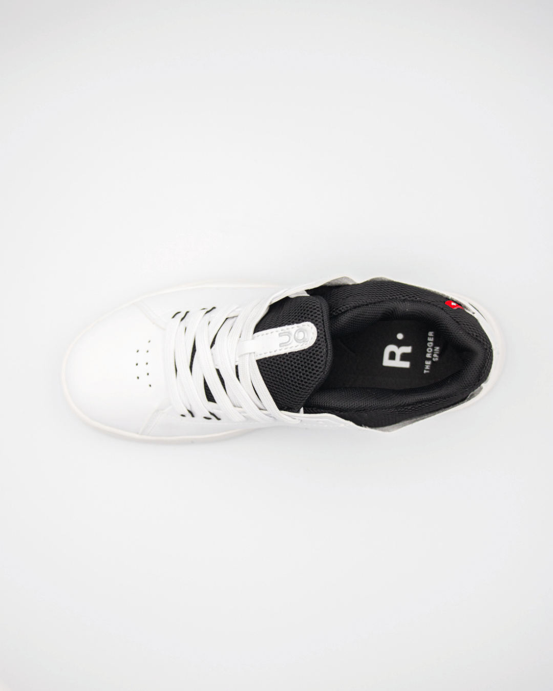 On The Roger Advantage White/Black