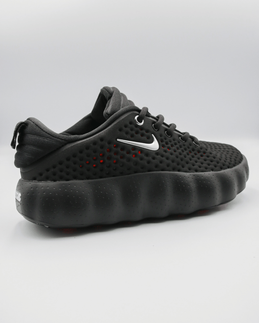 Nike Mind 002 Black/Hyper Crimson