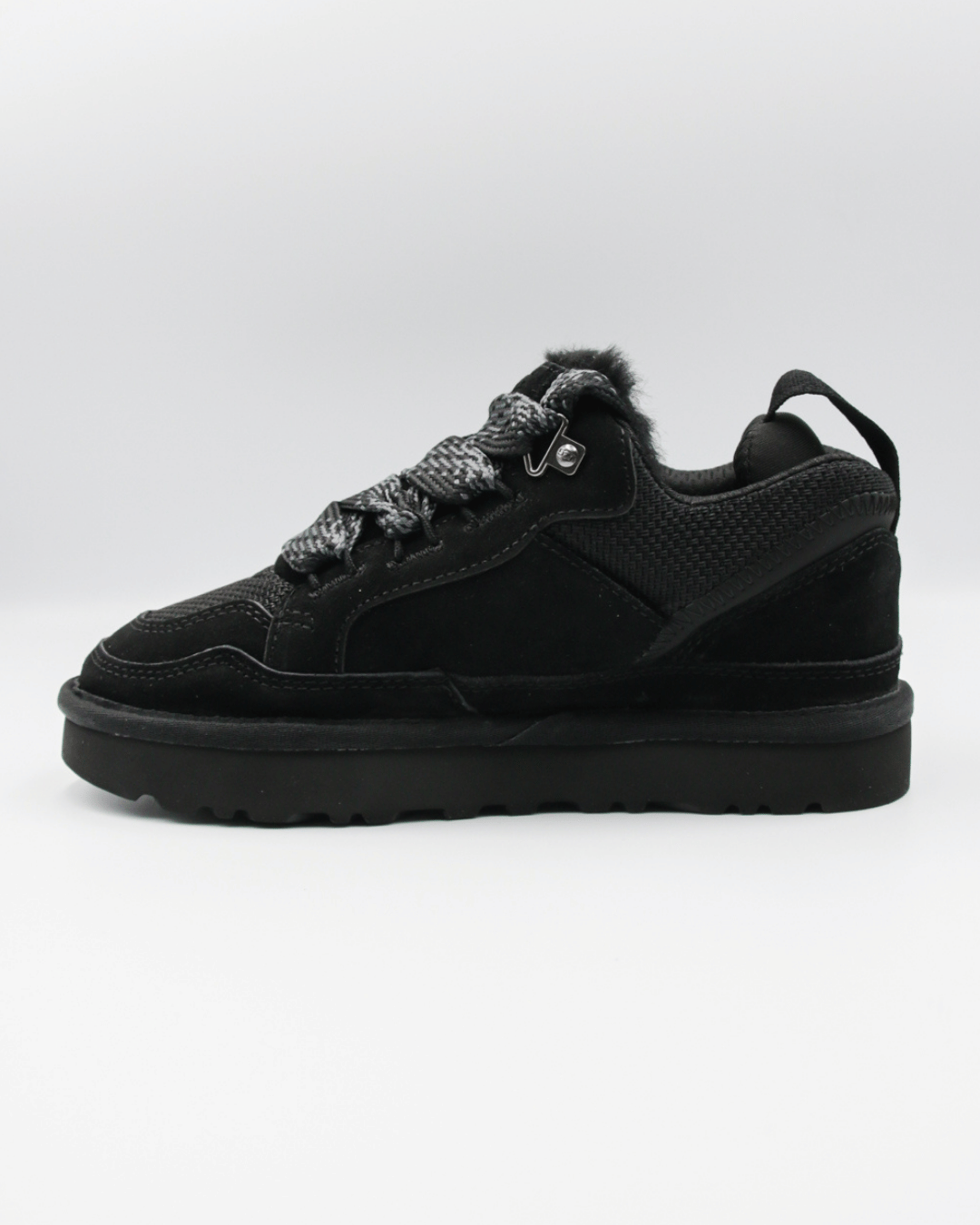 UGG Lowmel Black