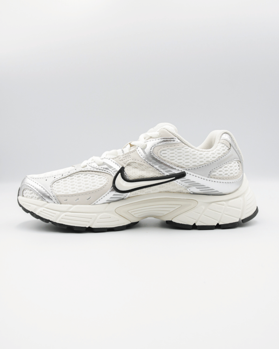Nike V5 RNR White/Metallic Silver/Black