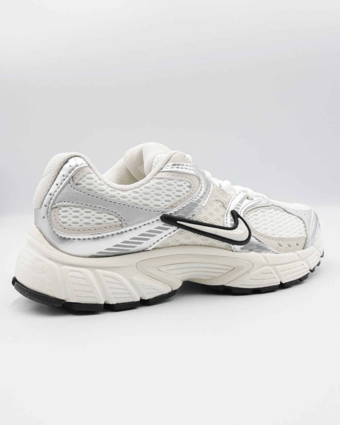 Nike V5 RNR White/Metallic Silver/Black