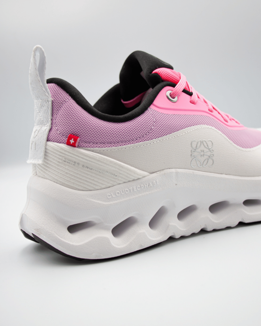 ON Running x LOEWE Cloudtilt 2 Pink & White