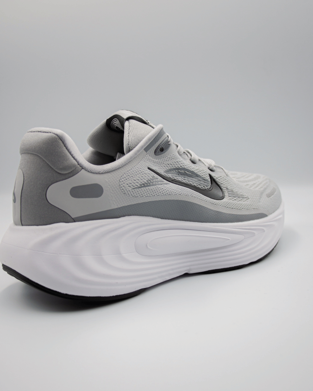 Nike Journey Run White/Metallic Silver