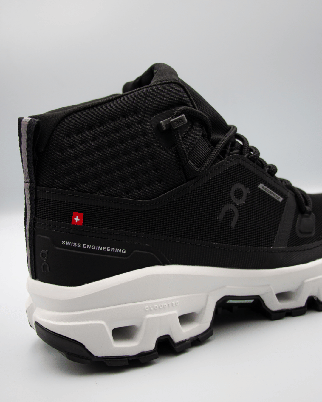 On Cloudrock Mid Waterproof Black/White