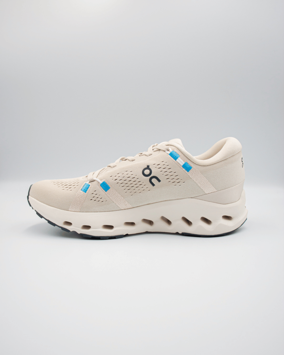 On Cloudsurfer 2 Pearl/Ivory