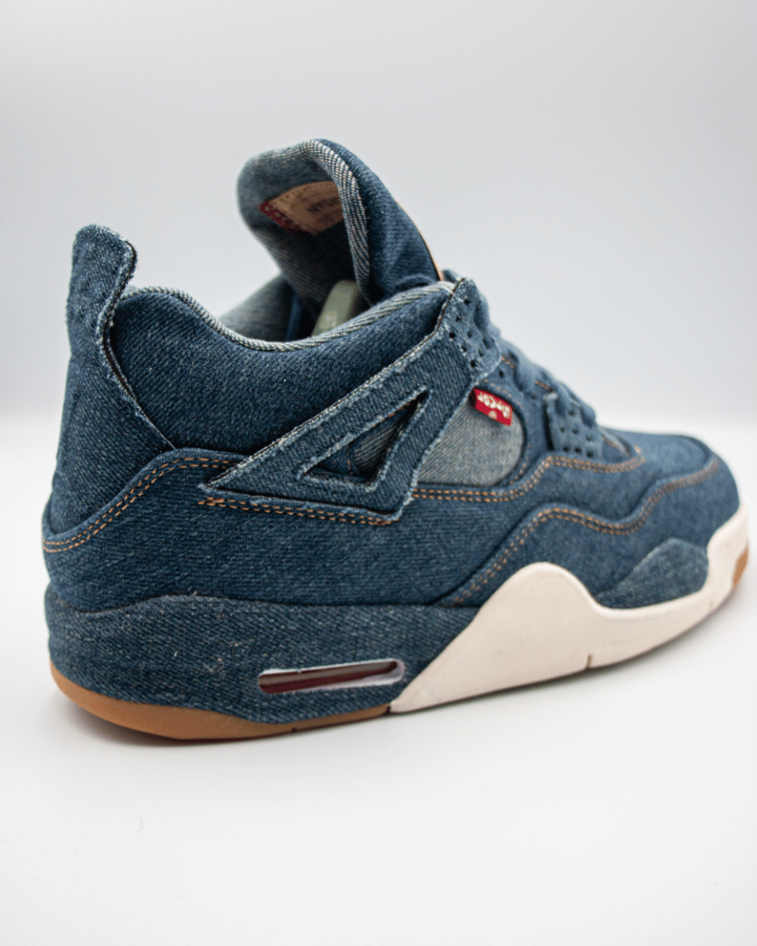 Jordan 4 Retro x Levi's Denim
