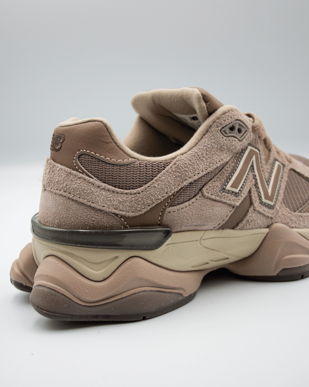 New Balance 9060 Mushroom Brown