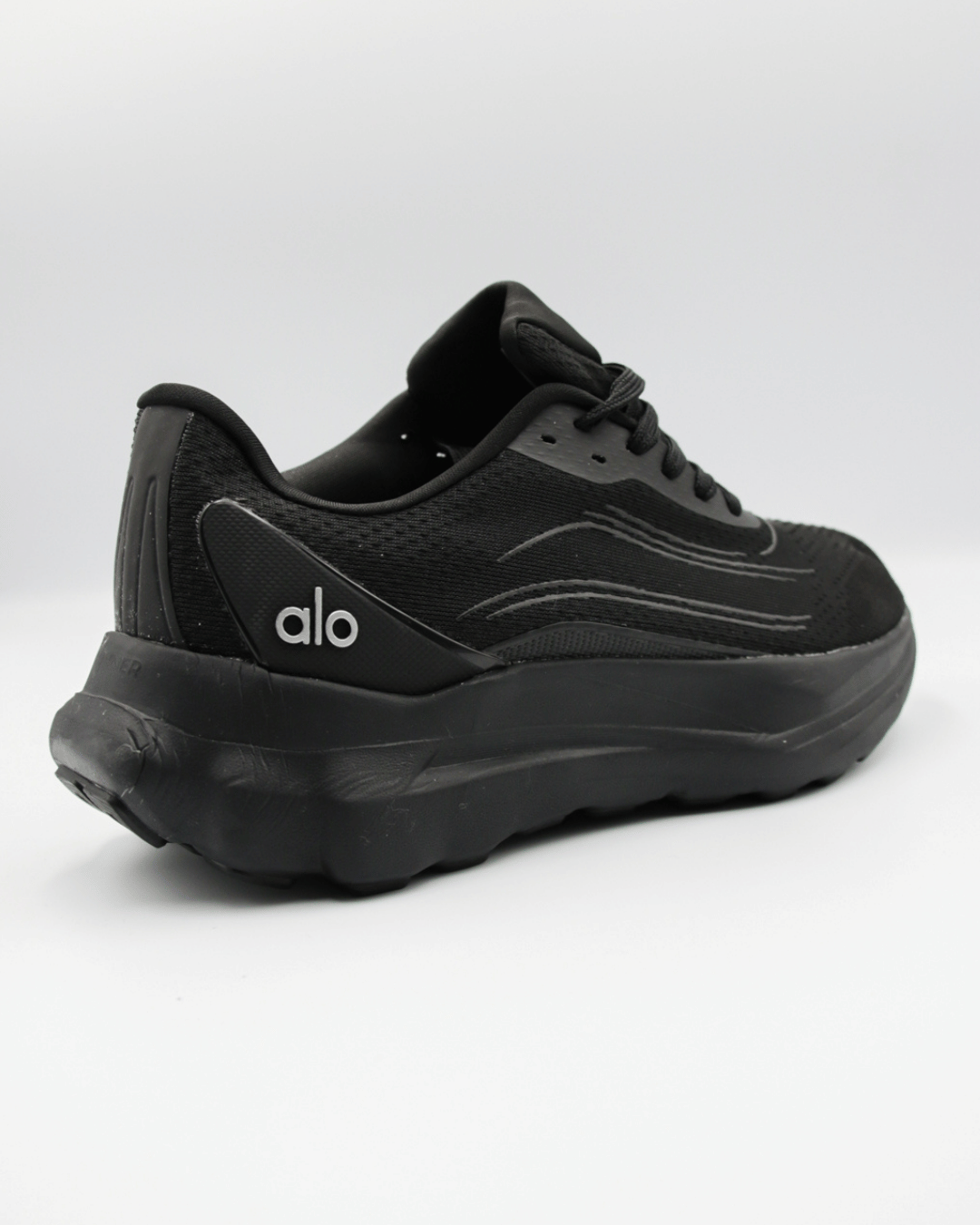 ALO Runner Triple Black